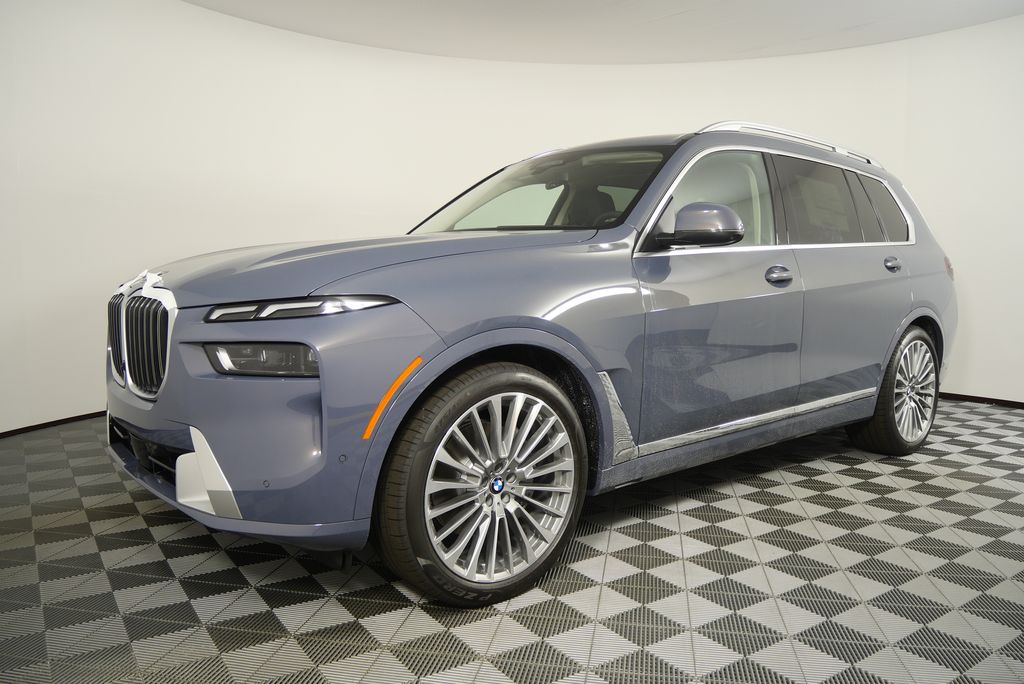 Thumbnail: 2026 BMW X7 - 8