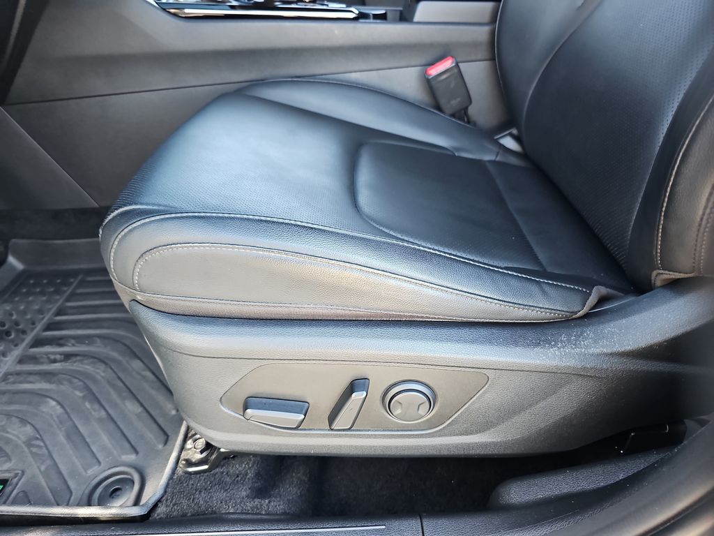 Used 2025 Kia Sportage Hybrid SUV