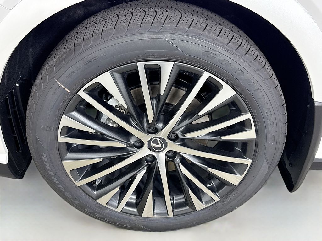 Thumbnail: 2025 Lexus RX - 23