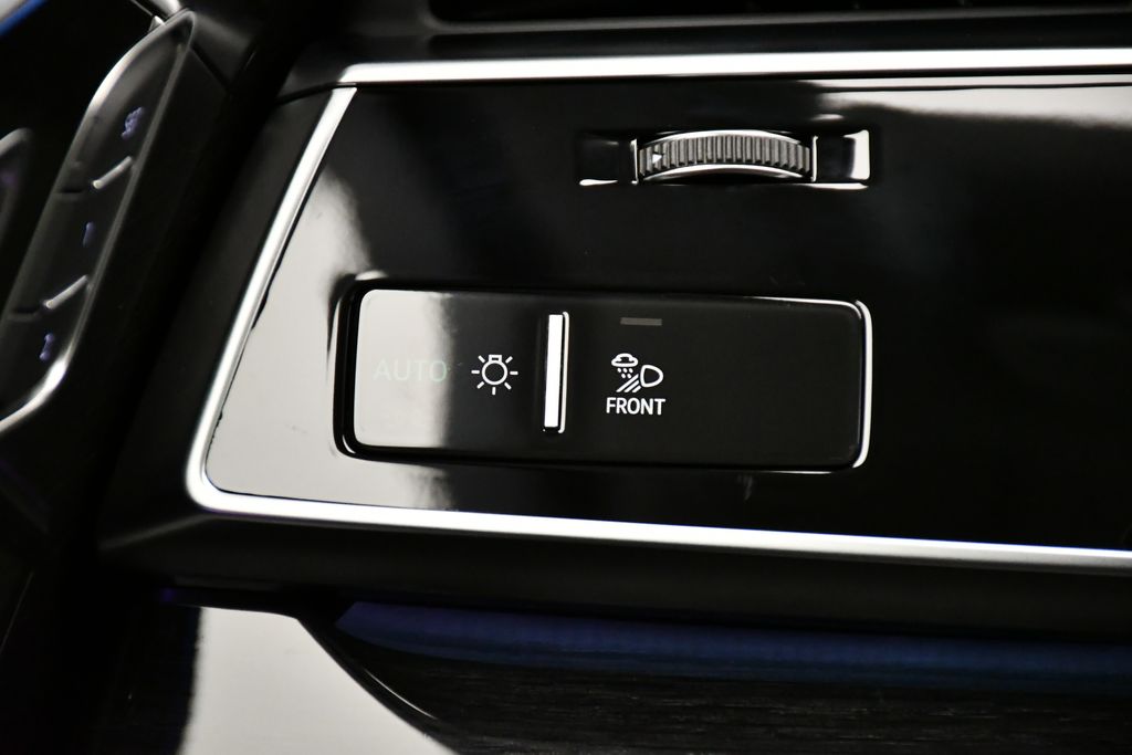 Thumbnail: 2025 Audi Q7 - 21