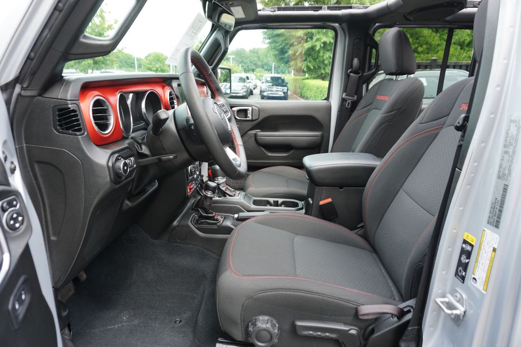 2022 Jeep Wrangler Unlimited Rubicon 27