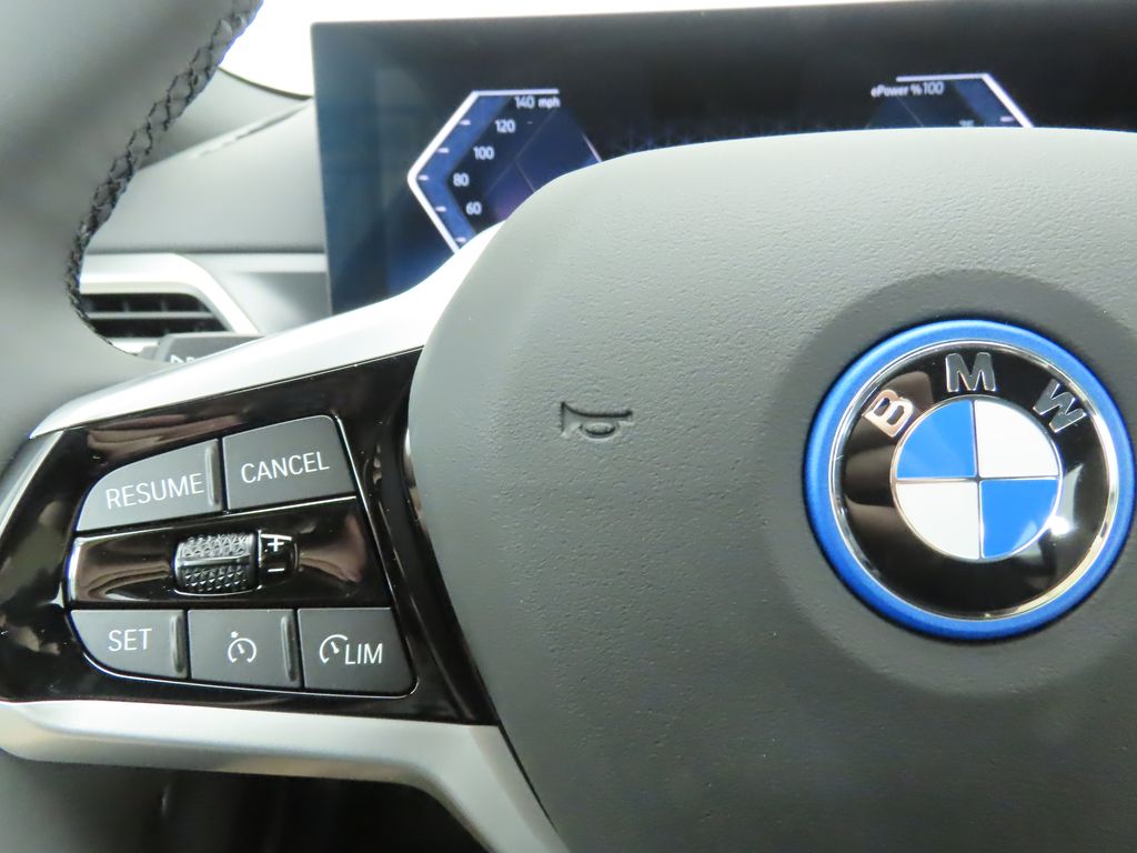 2025 BMW i4 eDrive40 11