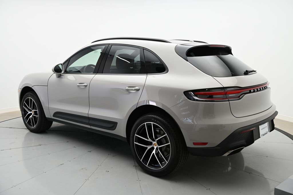 2024 Porsche Macan  8
