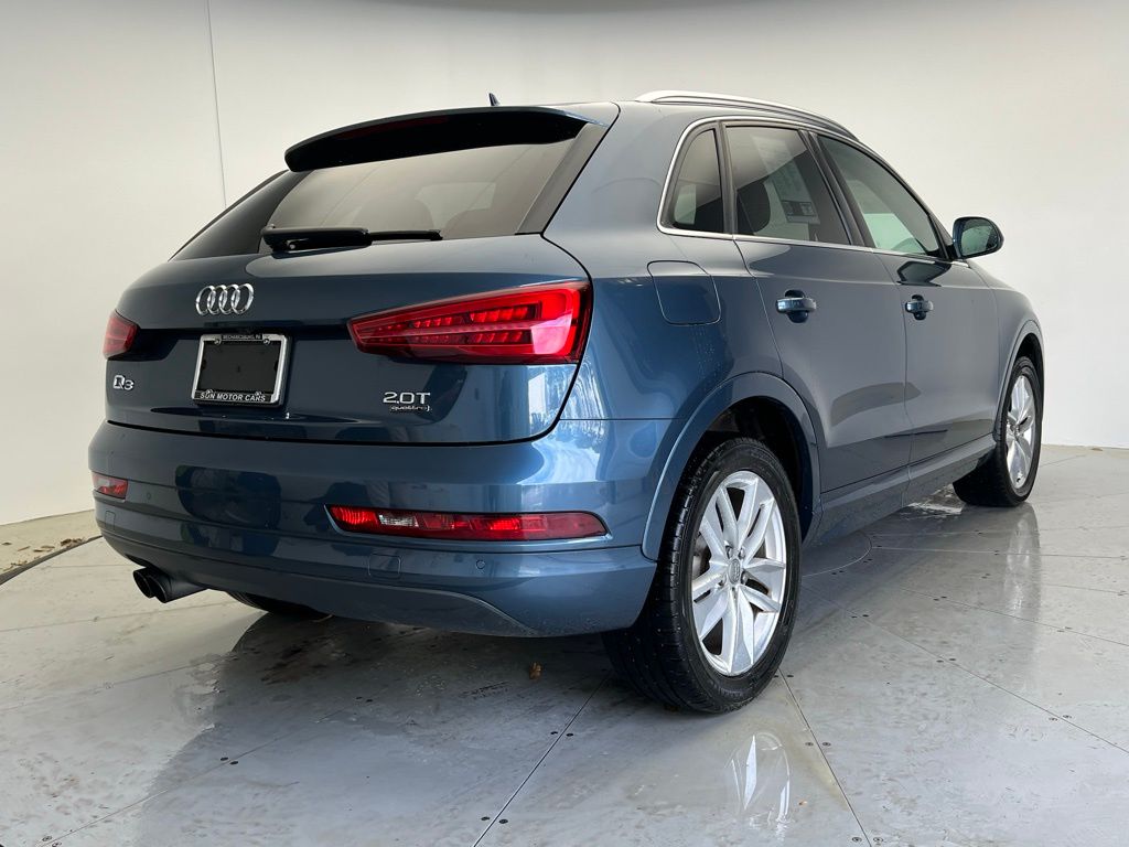 Thumbnail: 2017 Audi Q3 - 3