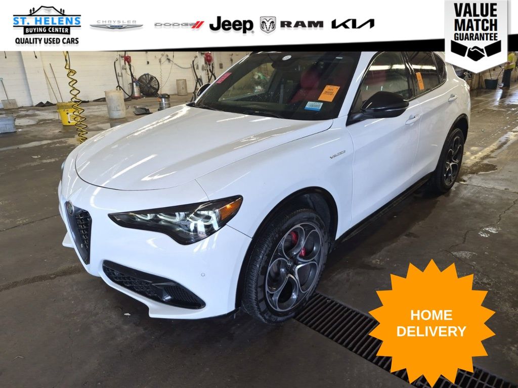 2024 Alfa Romeo Stelvio Veloce AWD's photo