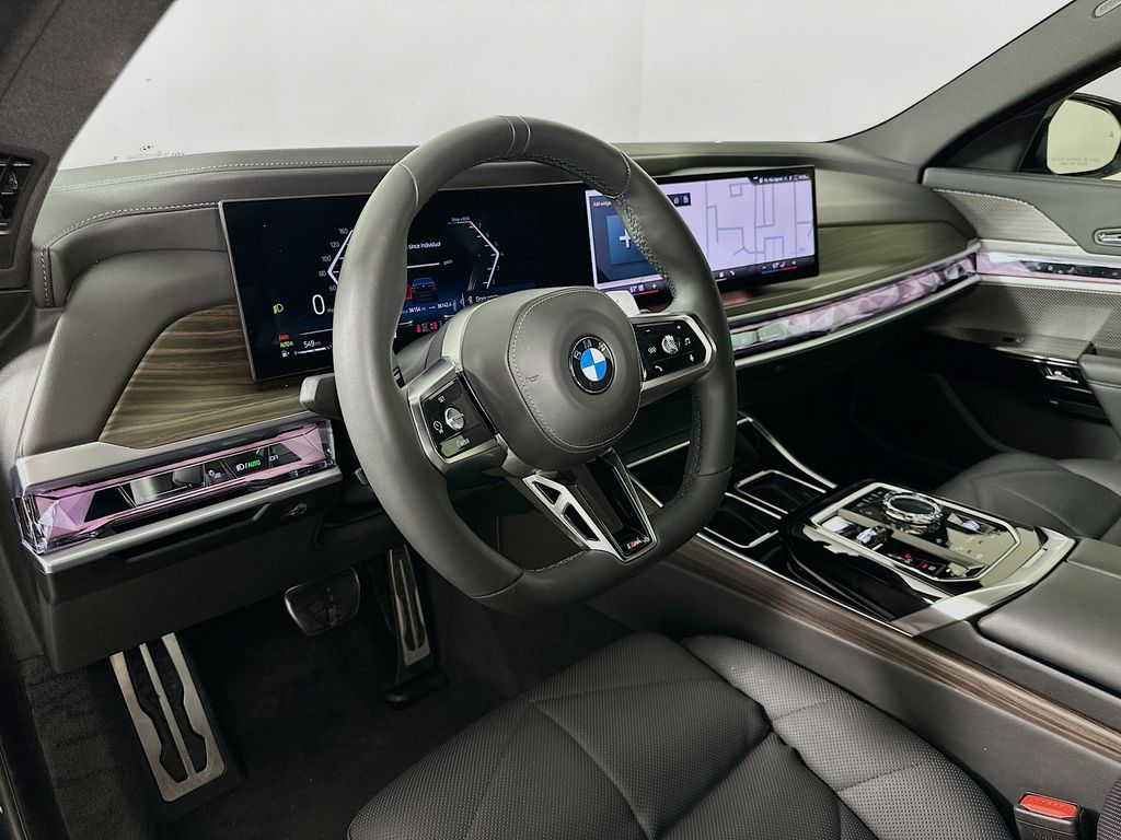 Thumbnail: 2023 BMW 7 Series - 9
