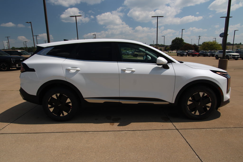 New 2027 Kia Sportage Hybrid SUV