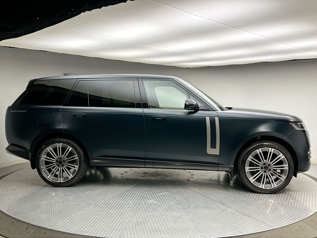 Thumbnail: 2026 Land Rover Range Rover - 4