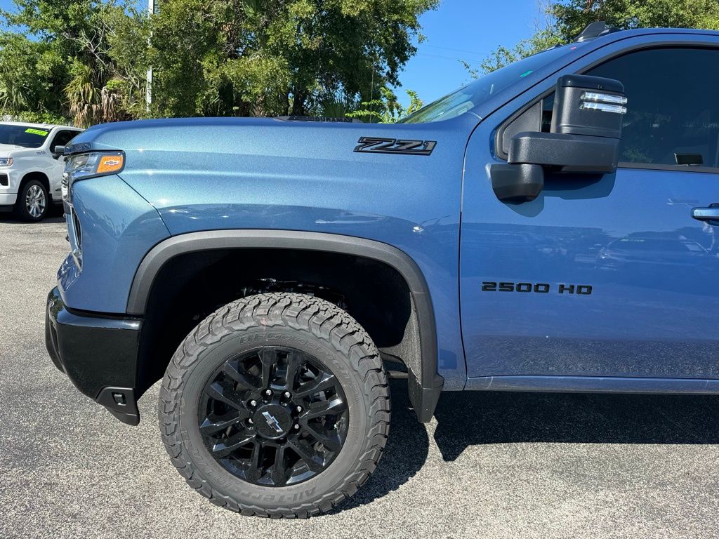 2025 Chevrolet Silverado 2500HD LT 11