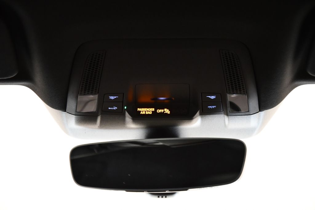 Thumbnail: 2025 Porsche Taycan - 18