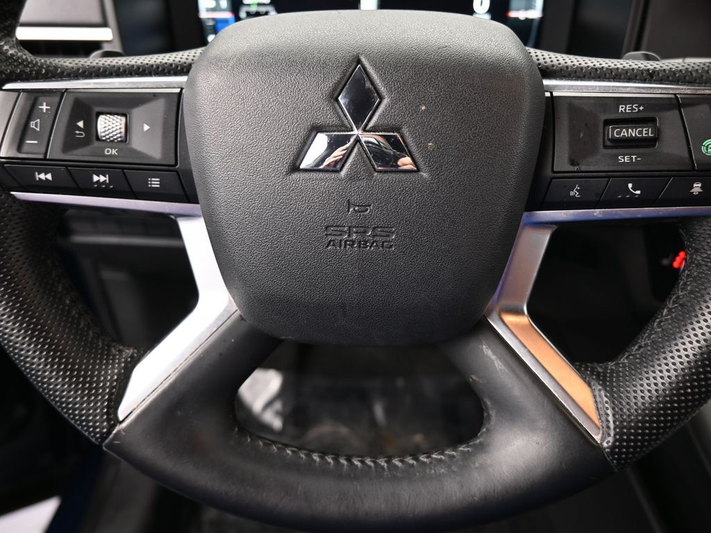 Used 2023 Cosmic Blue Metallic Mitsubishi SE Special Edition image 36