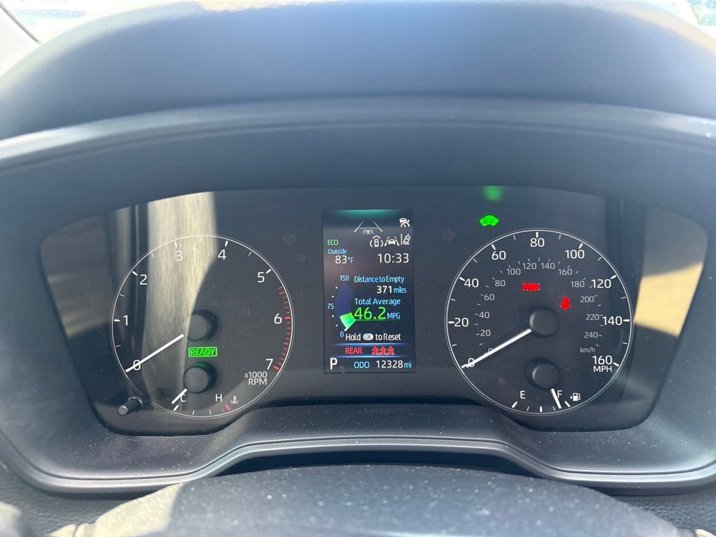 Used 2024  Toyota LE image 15