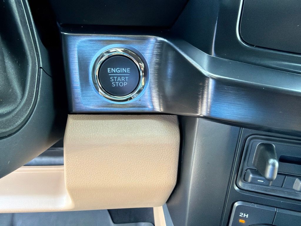 2026 Ford F-350 Super Duty LARIAT