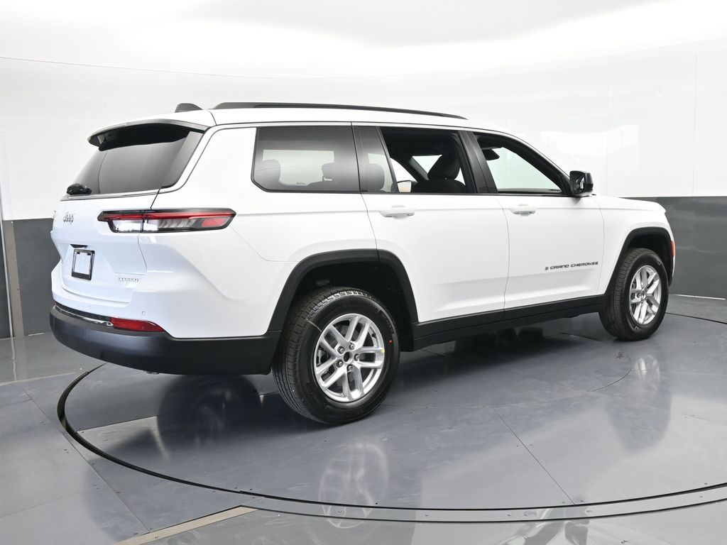 New 2026 Bright White Clearcoat Jeep Laredo image 6