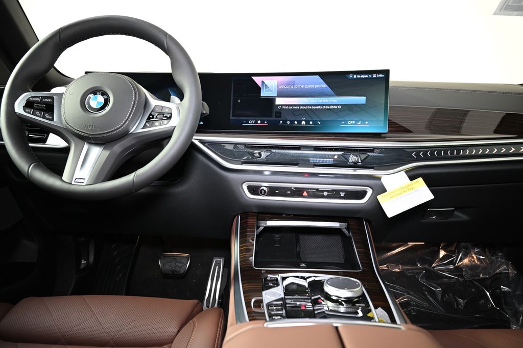 Thumbnail: 2026 BMW X5 - 16