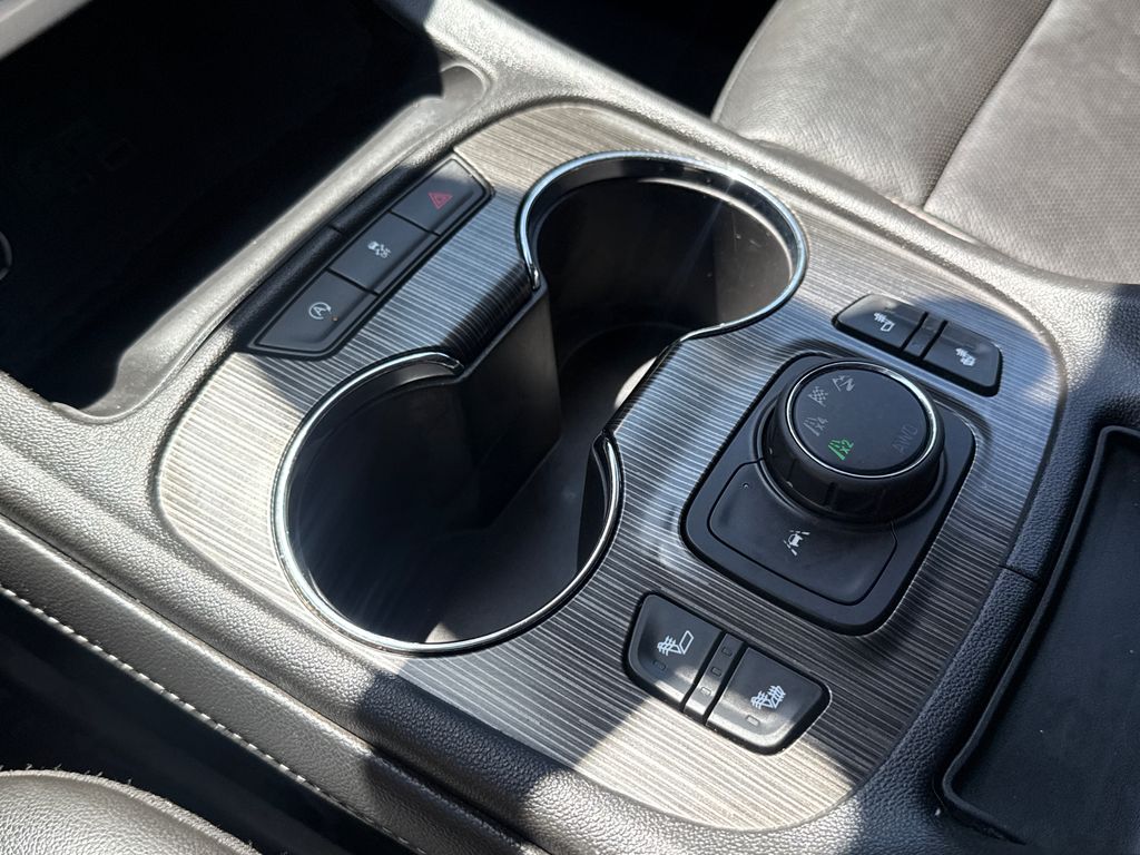Used 2023 GMC Acadia SUV