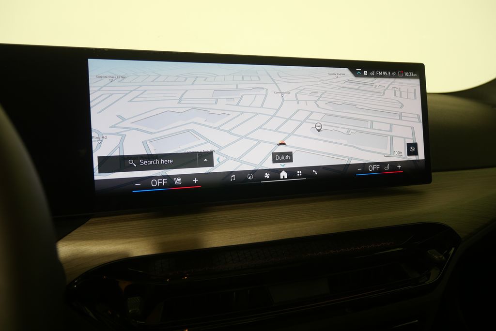 Thumbnail: 2025 BMW 3 Series - 25