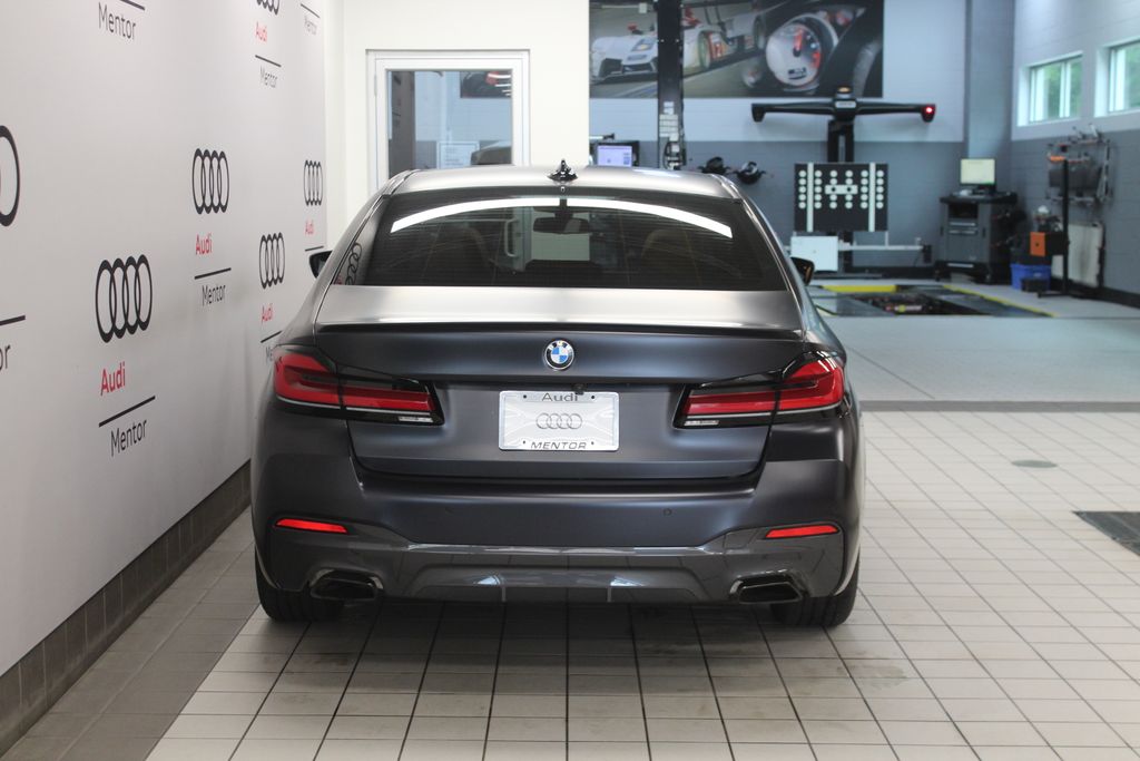 Thumbnail: 2023 BMW 5 Series - 5