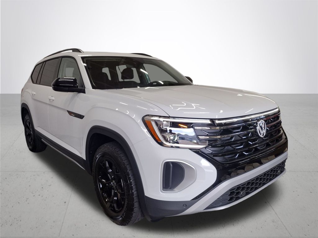 2025 Volkswagen Atlas 2.0T Peak Edition
