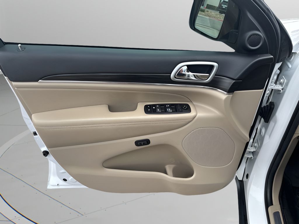 Used Car 2019 Jeep Grand Cherokee  Limited For Sale Under $20,000 In Austin, Texas