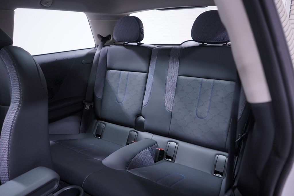 Thumbnail: 2025 MINI Cooper - 9