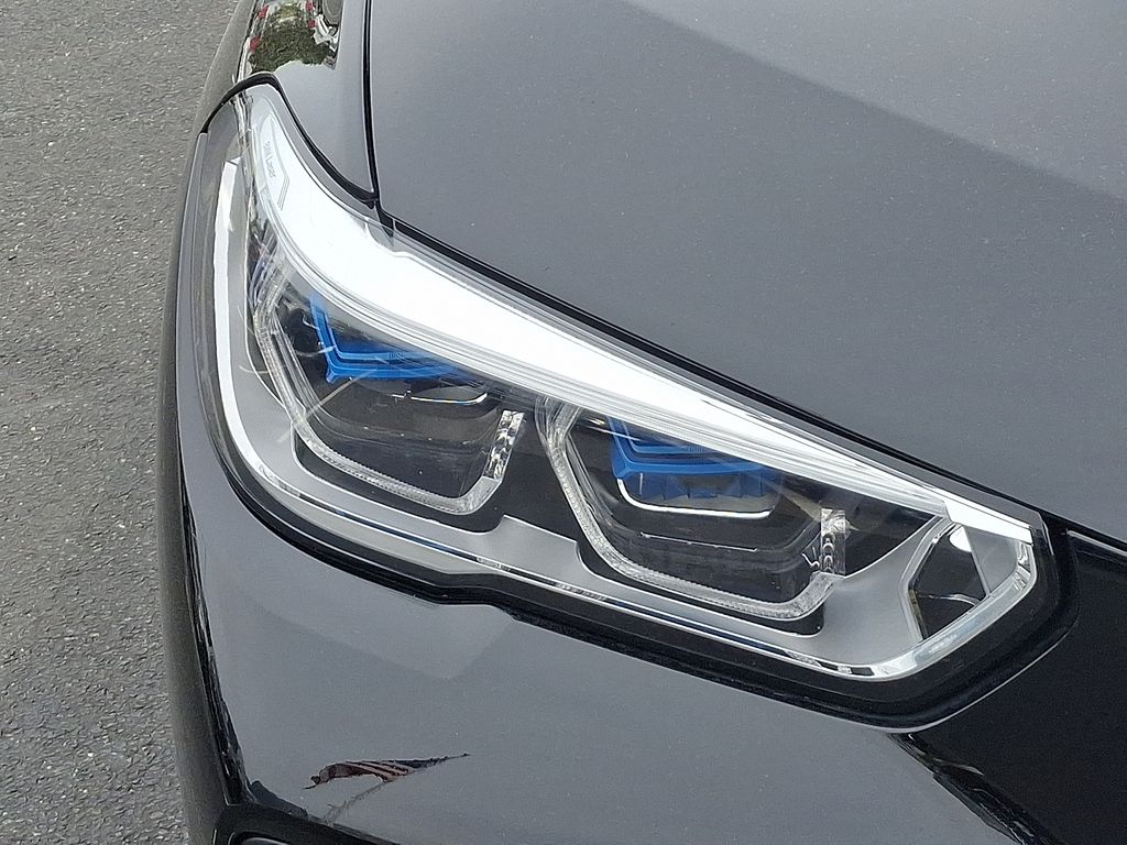 2023 BMW X5 xDrive45e 9
