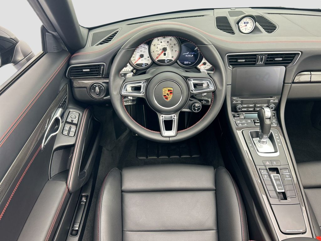 Thumbnail: 2019 Porsche 911 - 12