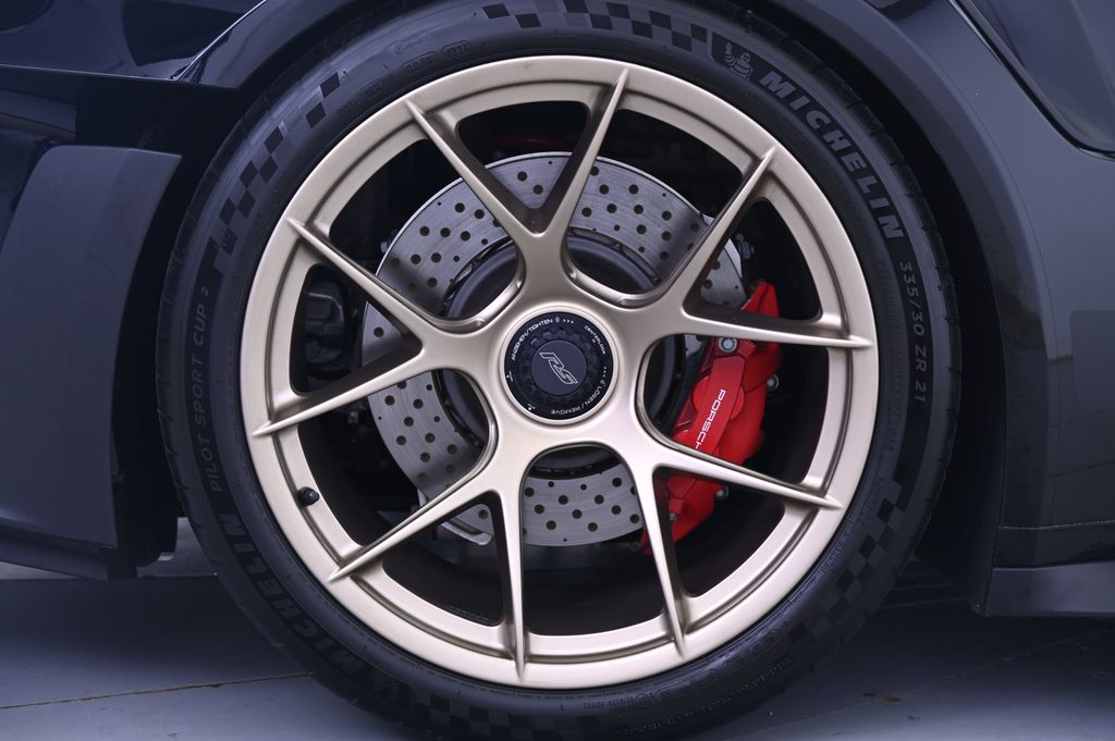 Thumbnail: 2024 Porsche 911 - 13