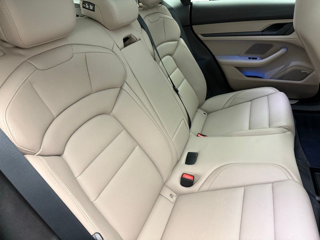 Thumbnail: 2021 Porsche Taycan - 30