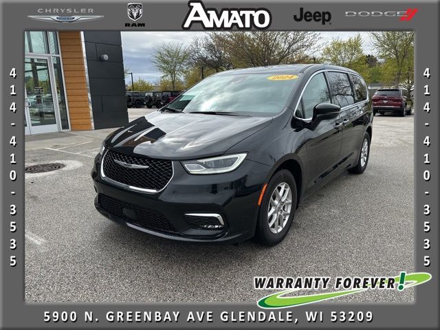 Diamond Black Crystal Pearlcoat 2024 Chrysler Pacifica Touring L FWD Minivan Front-Wheel Drive 9-Speed Automatic