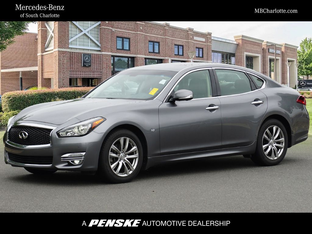 Thumbnail: 2015 INFINITI Q70 - 1