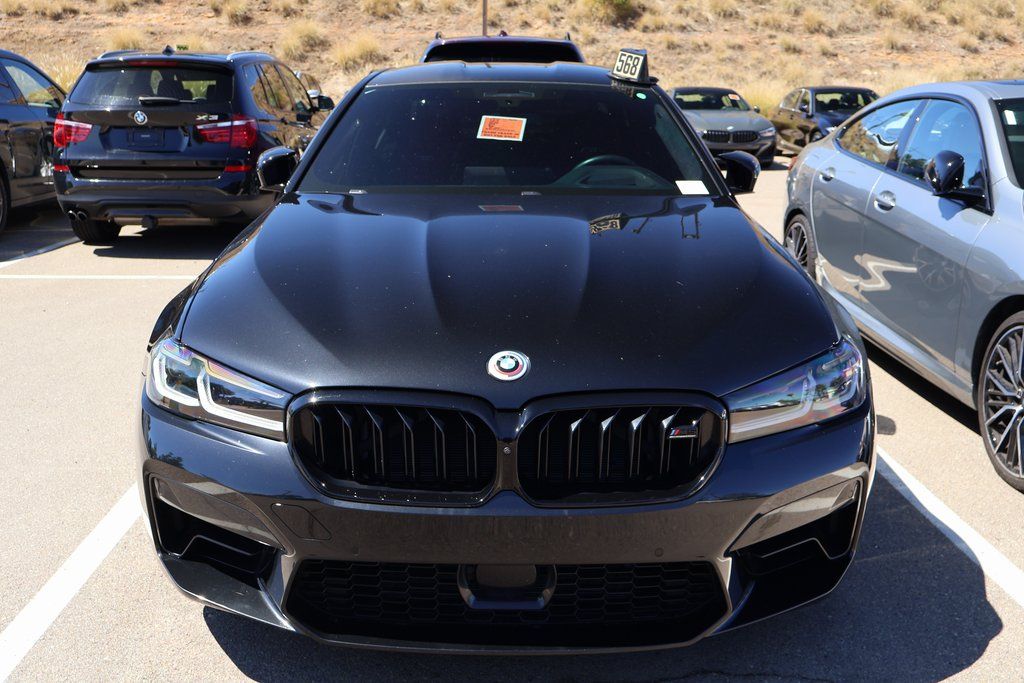 Thumbnail: 2023 BMW M5 - 3