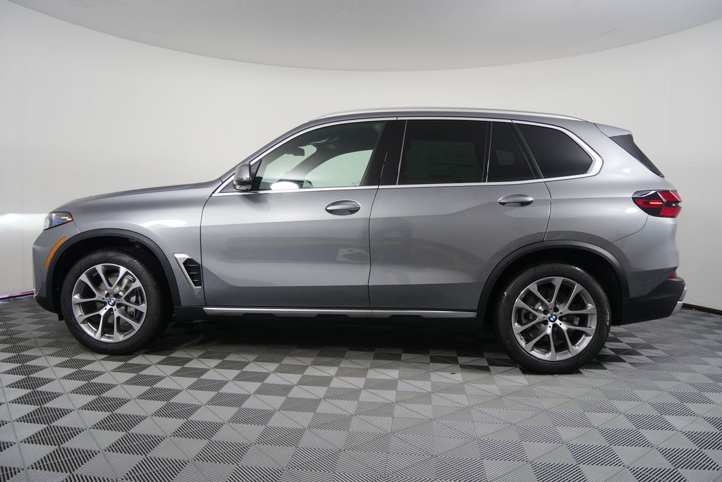 Thumbnail: 2026 BMW X5 - 6