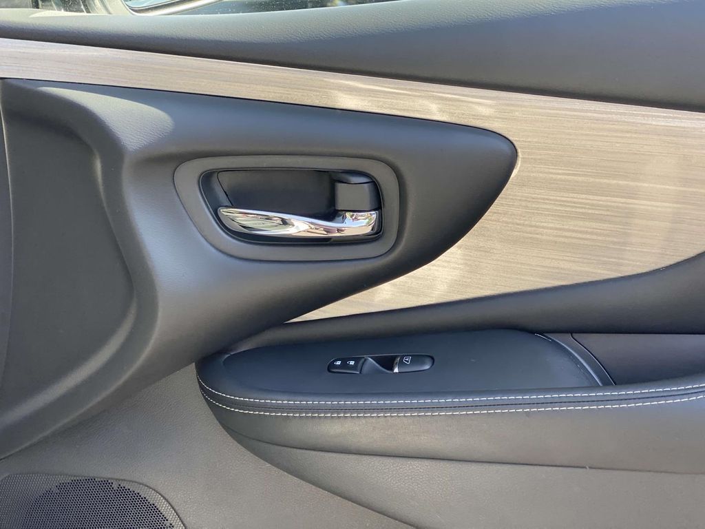 2018 Nissan Murano SL 13