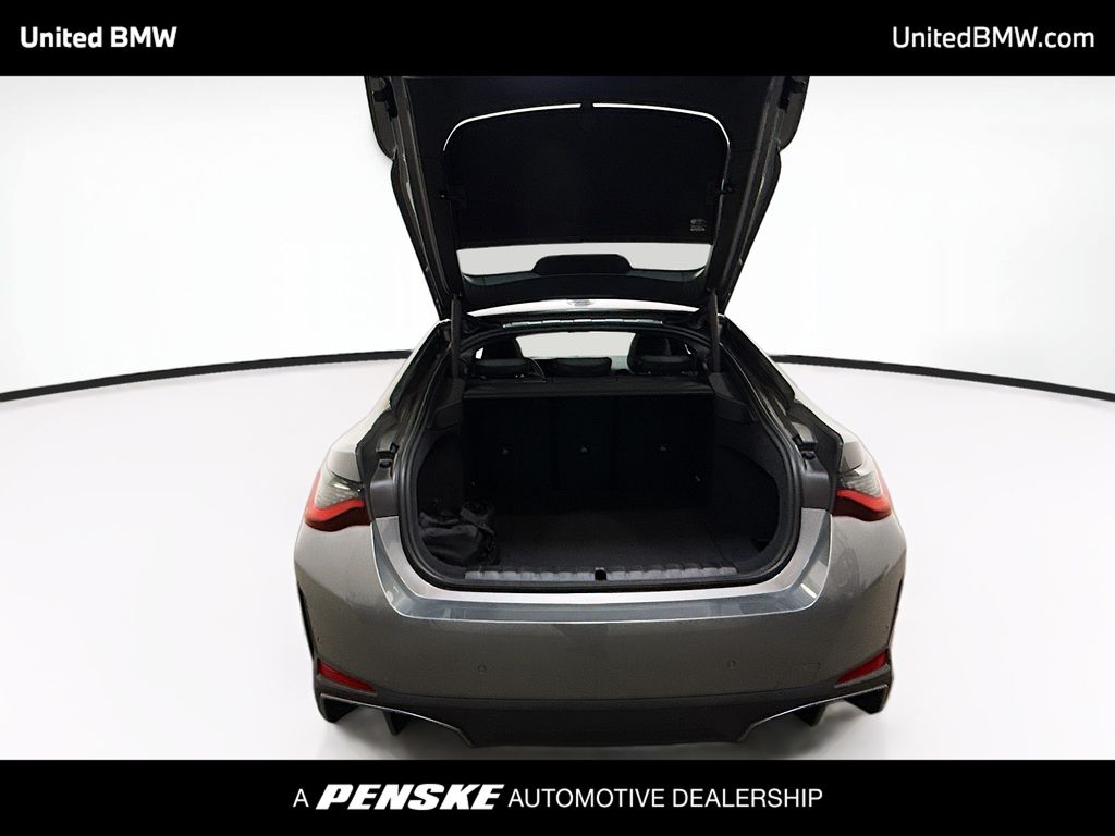 Thumbnail: 2026 BMW i4 - 14