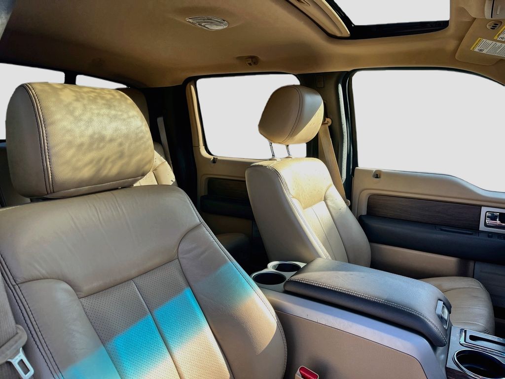 Used 2013  Ford Lariat image 27