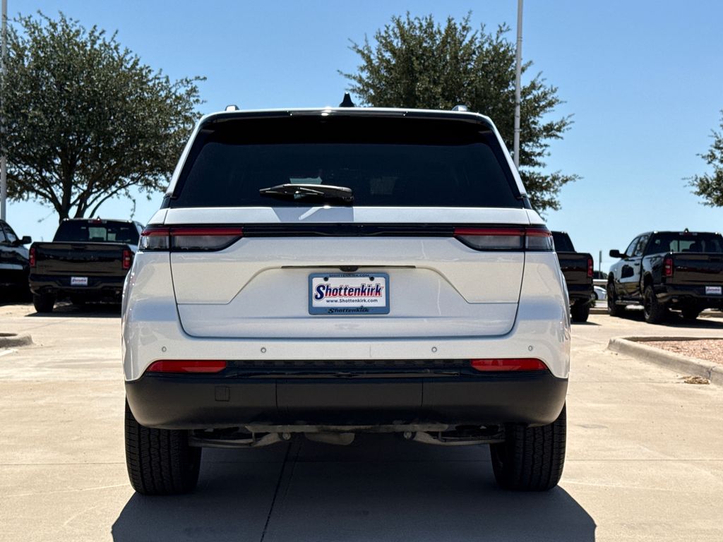 Used 2024 Jeep Grand Cherokee SUV