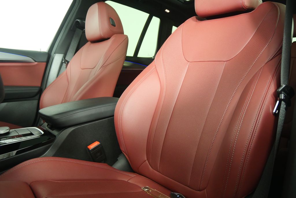 Thumbnail: 2024 BMW X3 - 11