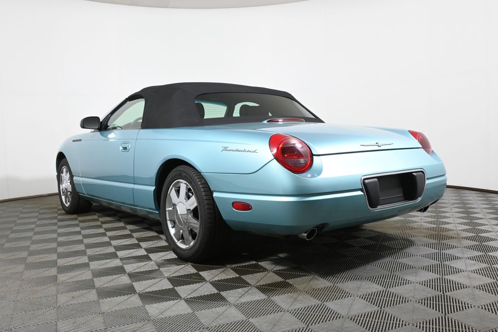 Thumbnail: 2002 Ford Thunderbird - 14