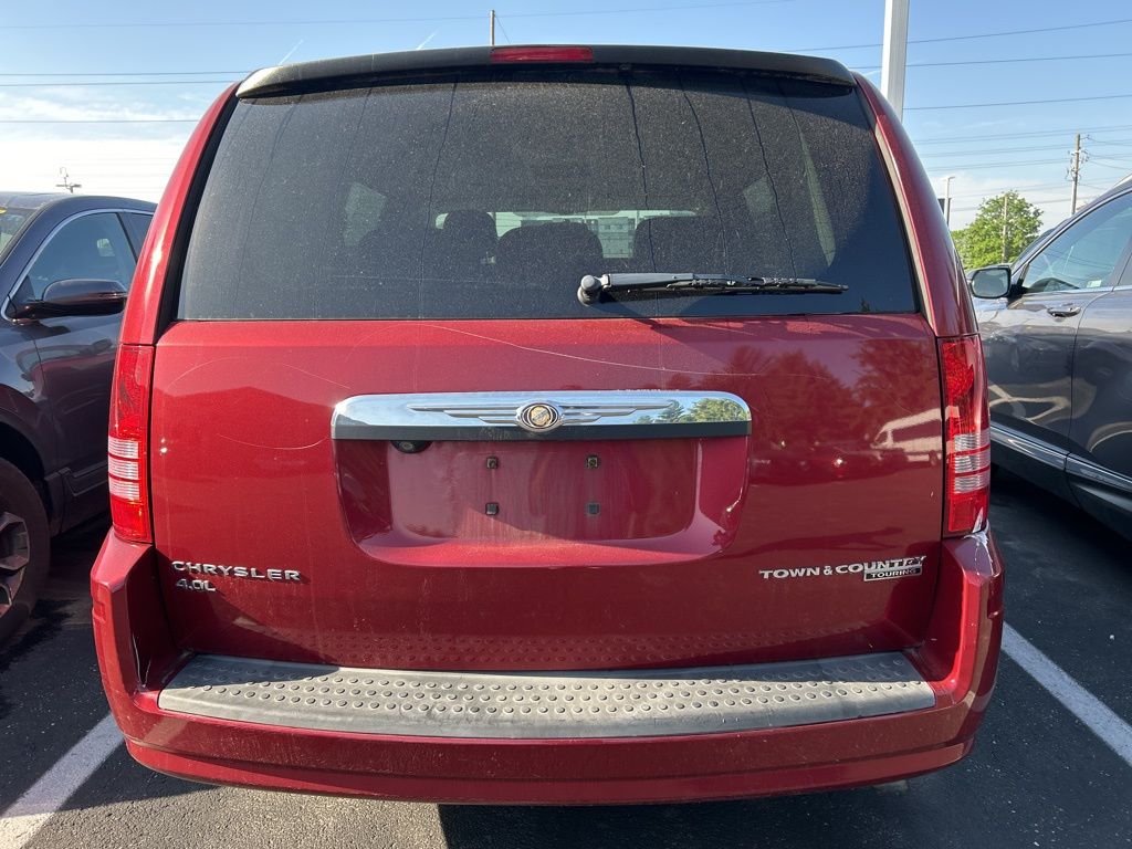 2010 Chrysler Town & Country Touring 5