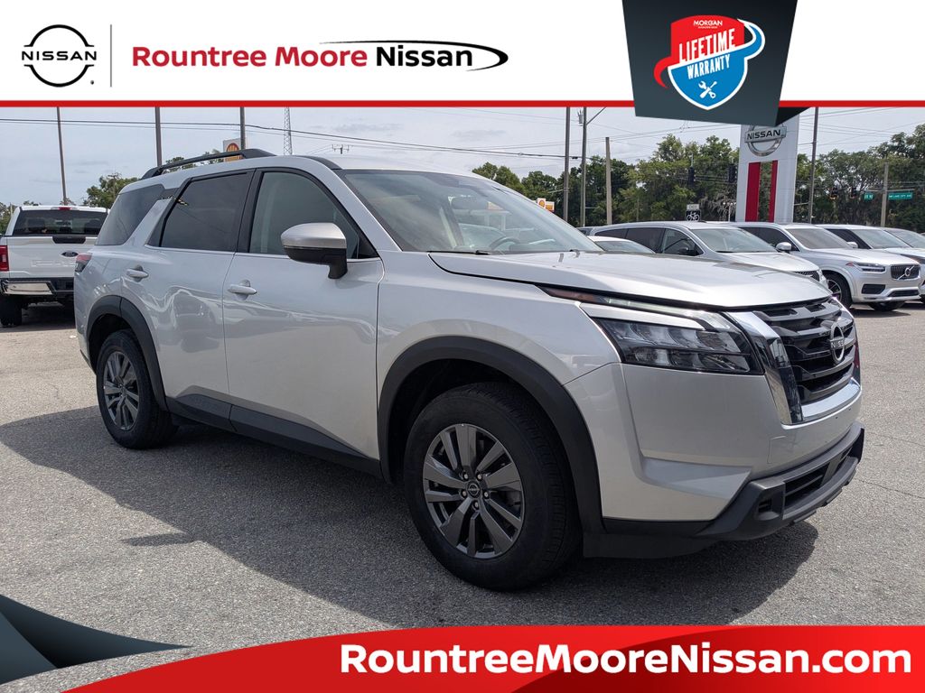 Brilliant Silver Metallic 2025 Nissan Pathfinder SV FWD SUV / Crossover Front-Wheel Drive 9-Speed Automatic