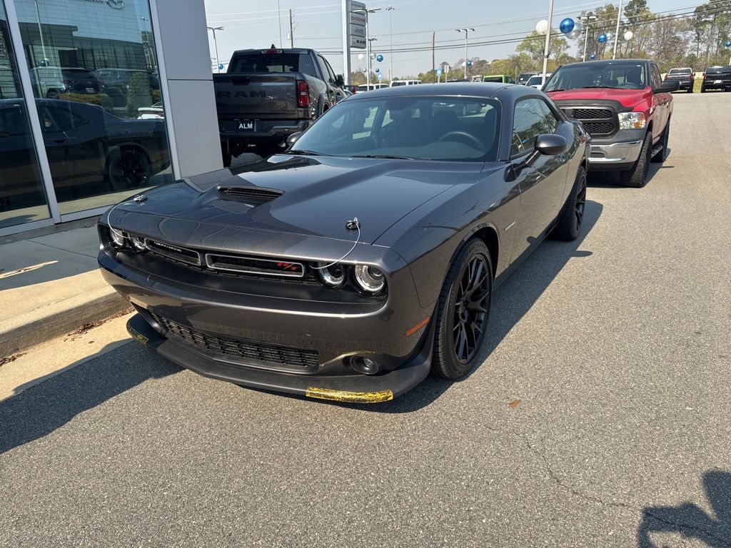2021 Dodge Challenger R/T RWD