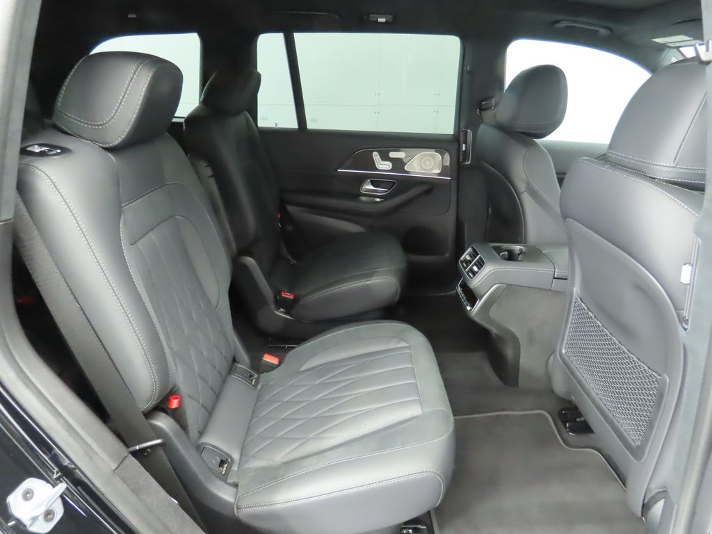 2024 Mercedes-Benz GLS 63 AMG 23