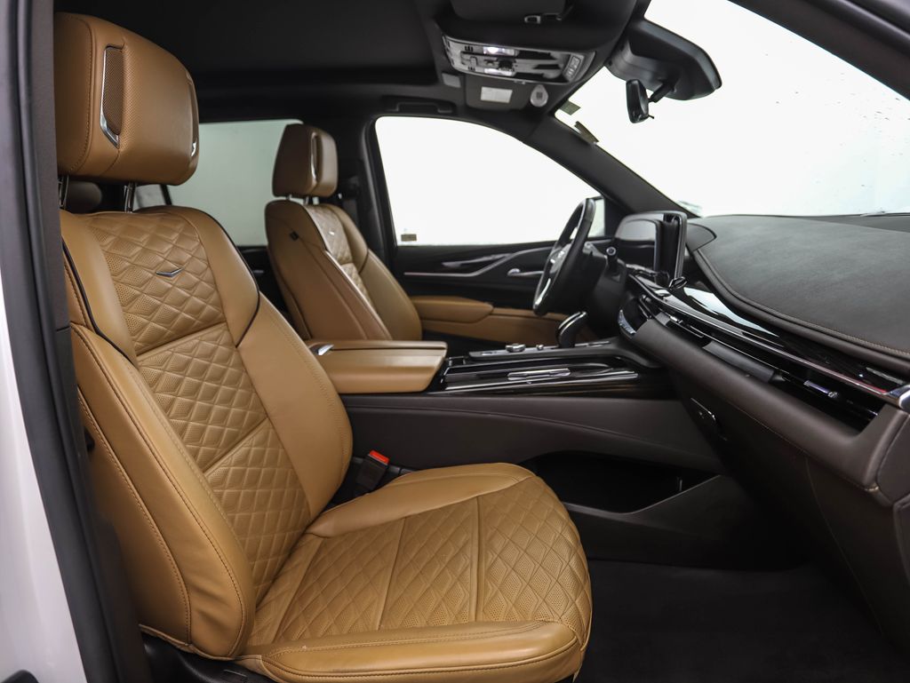 Thumbnail: 2023 Cadillac Escalade - 31