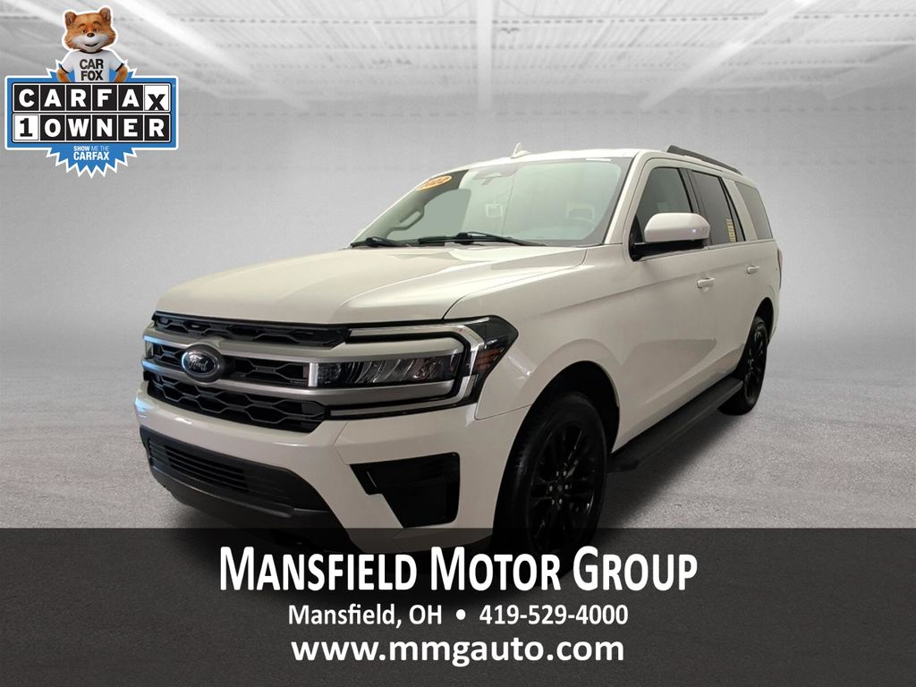 White Metallic 2022 Ford Expedition SUV / Crossover Four-Wheel Drive Automatic