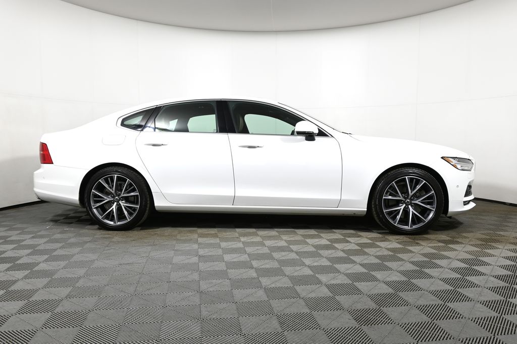 Thumbnail: 2017 Volvo S90 - 8