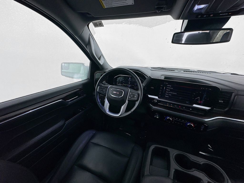 2024 GMC Sierra 1500 SLT - Photo 33