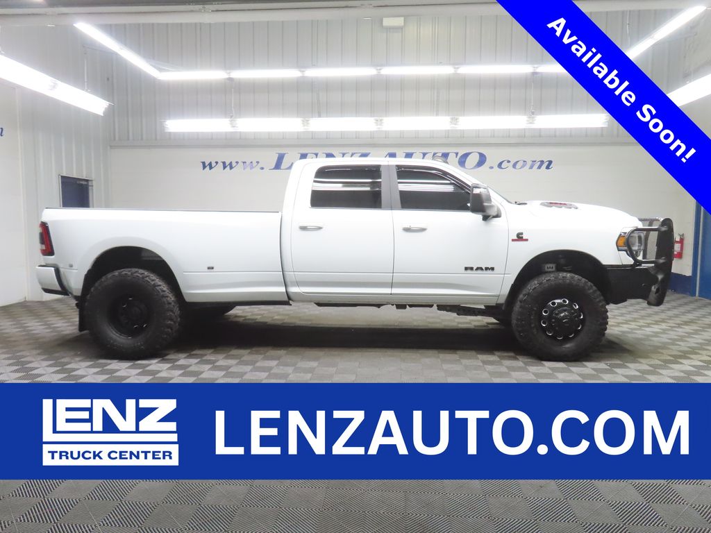 Bright White Clearcoat 2024 RAM 3500 Laramie Crew Cab LB DRW 4WD Pickup Truck Four-Wheel Drive 6-Speed Automatic