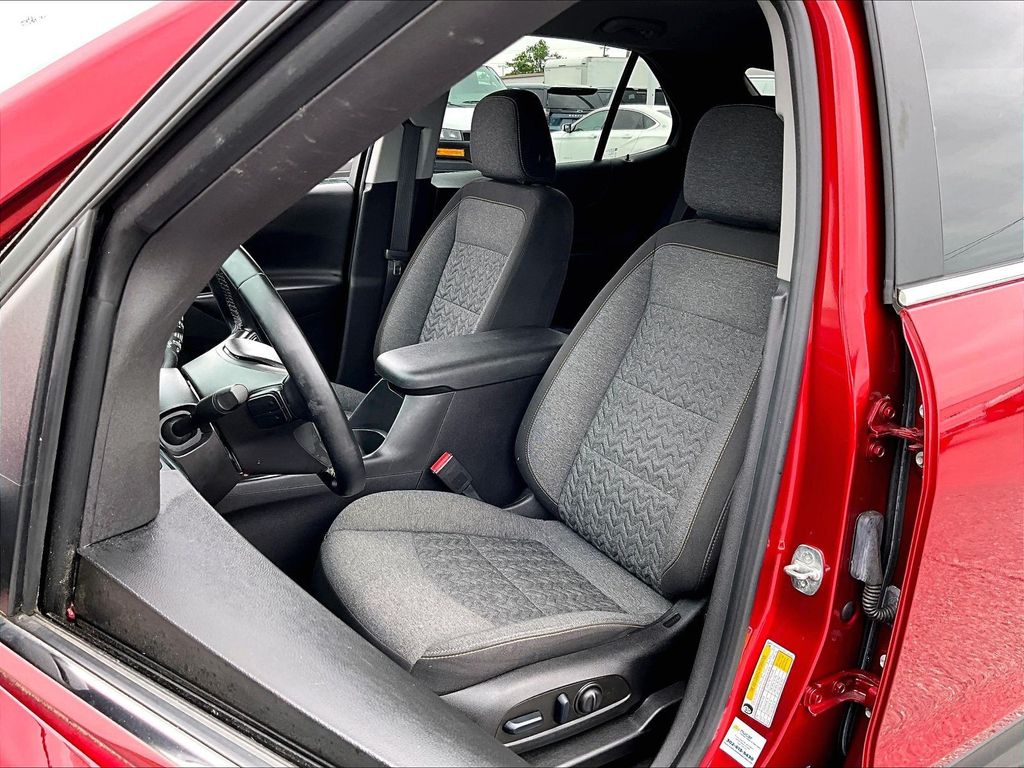 2023 Chevrolet Equinox — photo 10