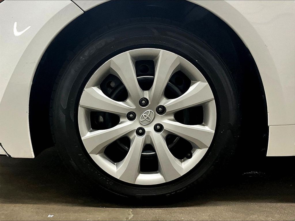 2023 Toyota Corolla — photo 7